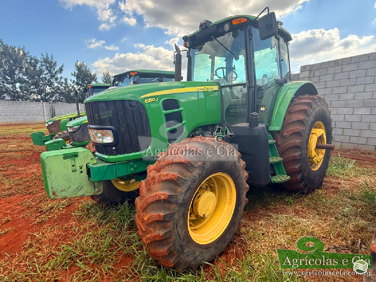 TRATOR JOHN DEERE JOHN DEERE 6150J Tração 4x4 Agricolas e Cia RIO DAS PEDRAS SÃO PAULO SP